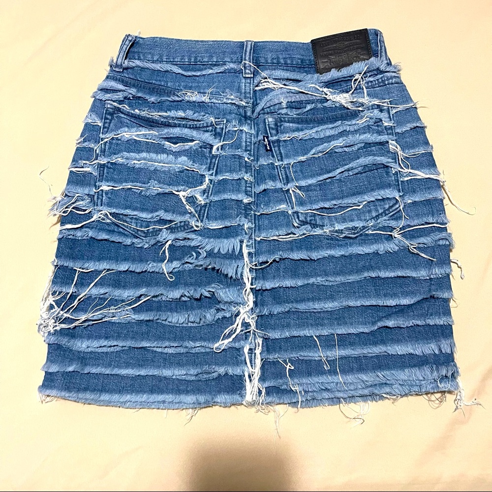 High rise skirt